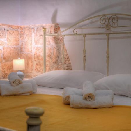 Scuderie Maresca Apartment Ostuni Ngoại thất bức ảnh